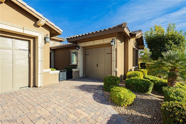 242 Evante Street, Las Vegas, NV 89138