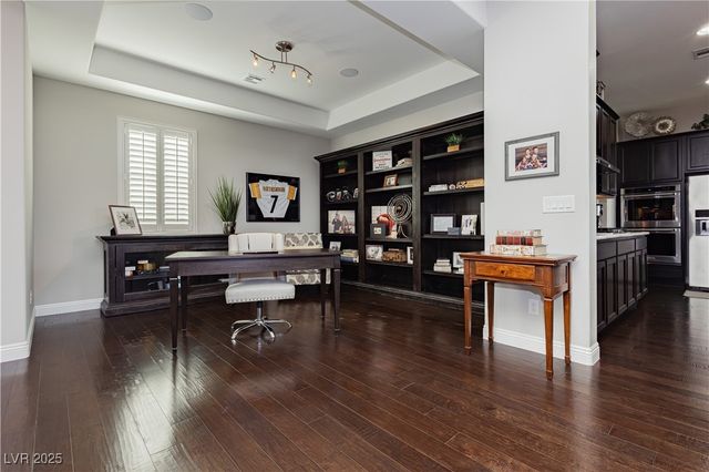 242 Evante Street, Las Vegas, NV 89138