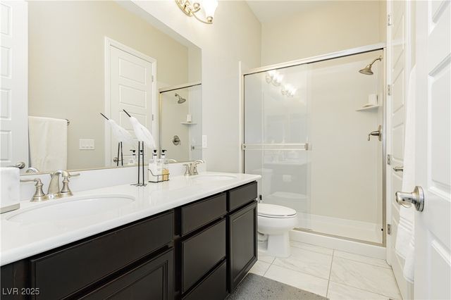 242 Evante Street, Las Vegas, NV 89138