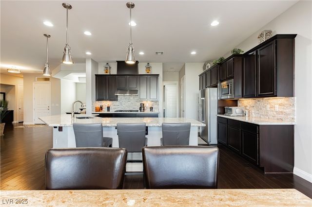 242 Evante Street, Las Vegas, NV 89138