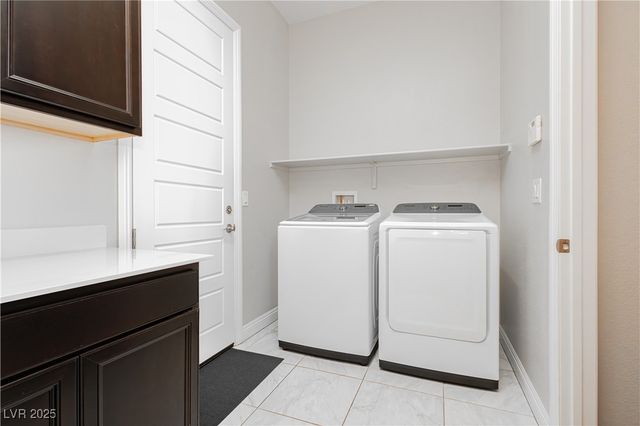 242 Evante Street, Las Vegas, NV 89138