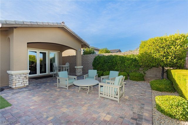 242 Evante Street, Las Vegas, NV 89138