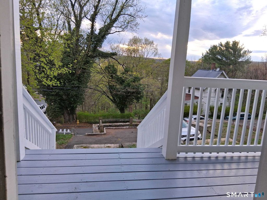 100 Mount Pleasant Street, Derby, CT 06418