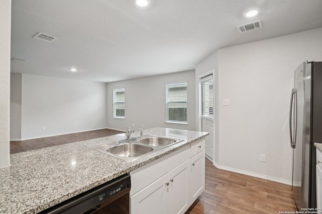 3322 Stoney Knoll, San Antonio, TX 78245