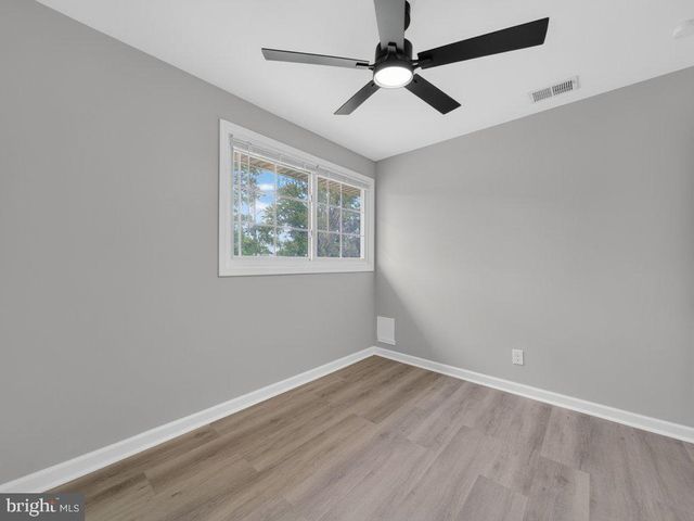 4906 UPLAND DR, Alexandria, VA 22310