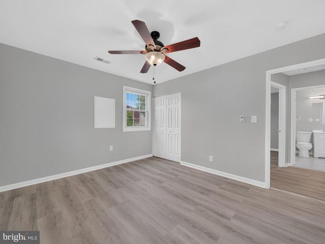 4906 UPLAND DR, Alexandria, VA 22310