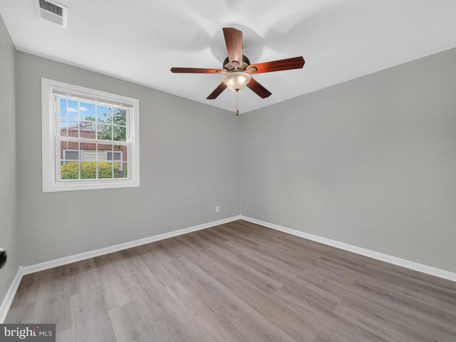 4906 UPLAND DR, Alexandria, VA 22310