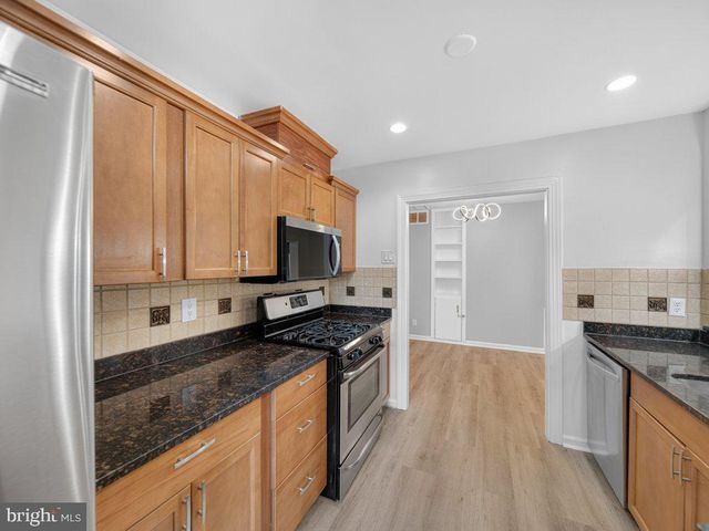 4906 UPLAND DR, Alexandria, VA 22310