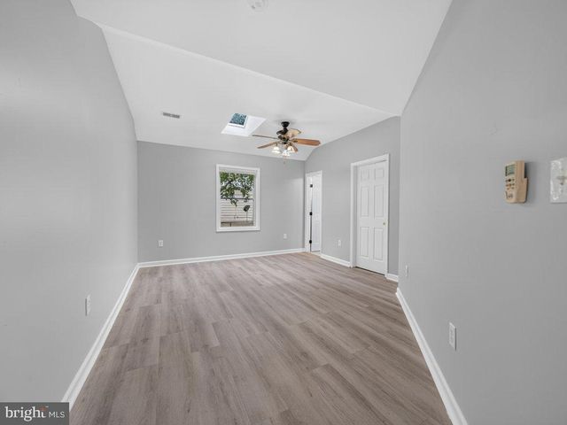4906 UPLAND DR, Alexandria, VA 22310