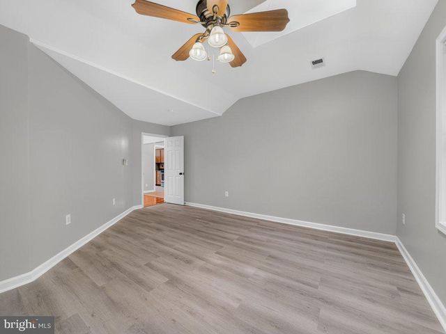4906 UPLAND DR, Alexandria, VA 22310