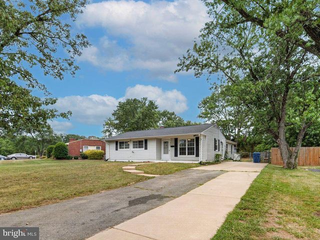 4906 UPLAND DR, Alexandria, VA 22310