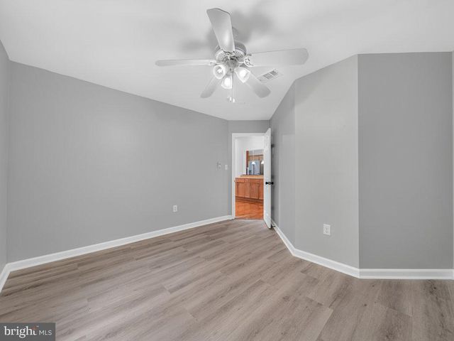 4906 UPLAND DR, Alexandria, VA 22310