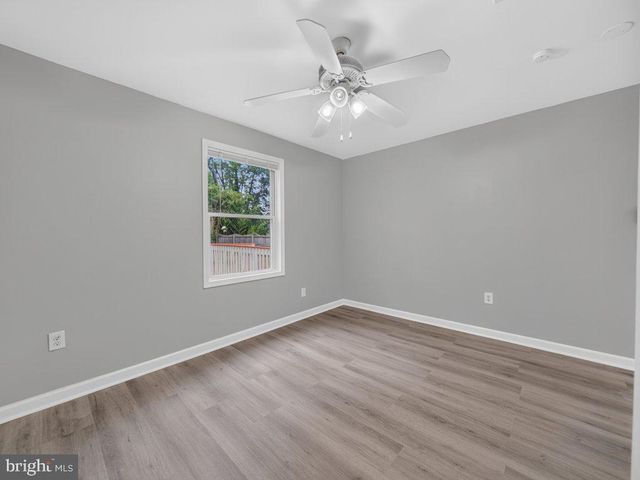 4906 UPLAND DR, Alexandria, VA 22310