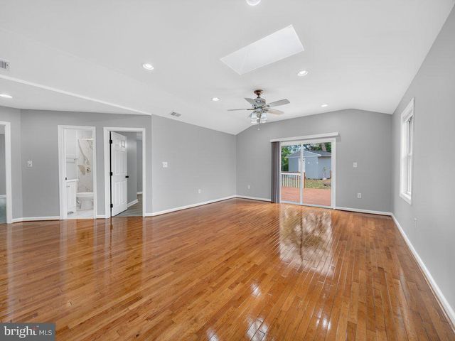 4906 UPLAND DR, Alexandria, VA 22310
