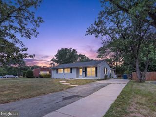 4906 UPLAND DR, Alexandria, VA 22310