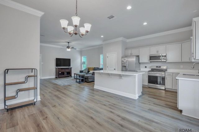 7248 Kenilworth Crossing Ave, Baton Rouge, LA 70820