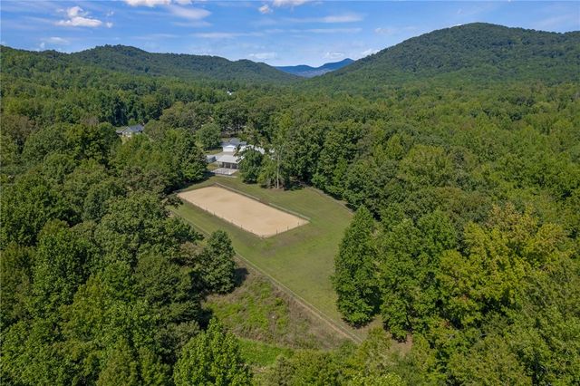 316 Mountain Estates Road, Pickens, SC 29671