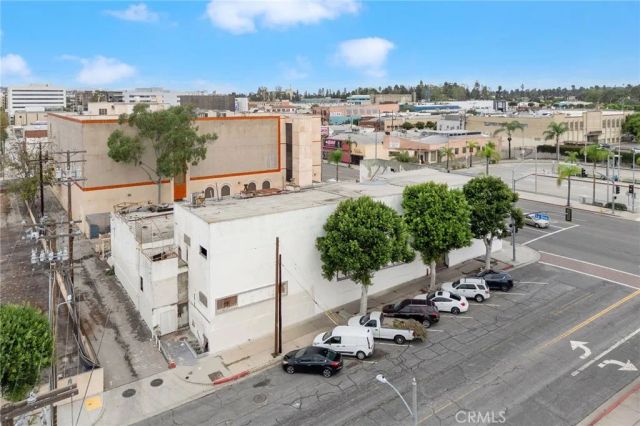 317 S La Brea, Inglewood, CA 90301