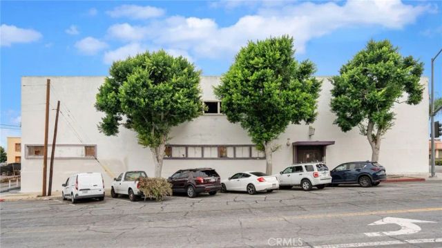 317 S La Brea, Inglewood, CA 90301