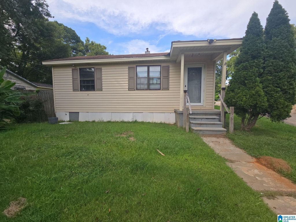 2408 TARRANT HEIGHTS, Birmingham, AL 35217