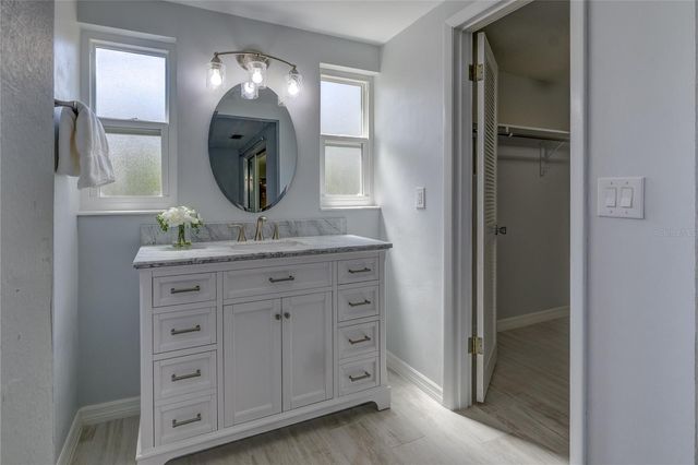 3024 CHASE CIRCLE, Sarasota, FL 34231