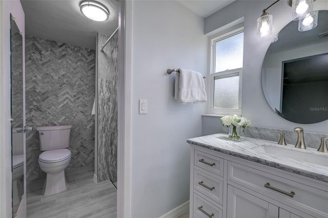 3024 CHASE CIRCLE, Sarasota, FL 34231