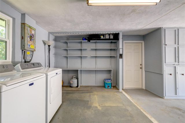 3024 CHASE CIRCLE, Sarasota, FL 34231