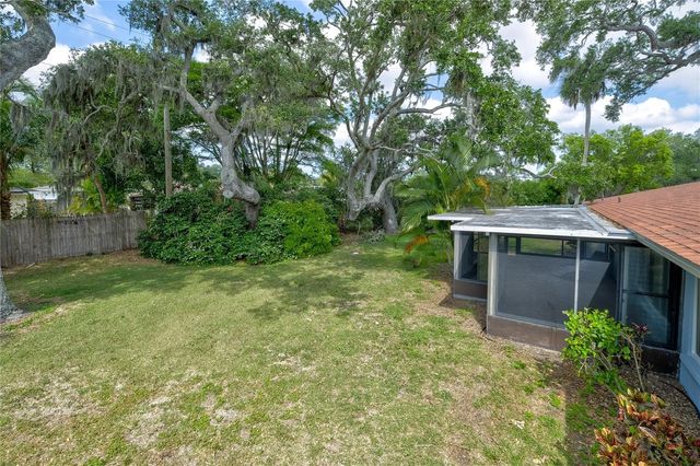 3024 CHASE CIRCLE, Sarasota, FL 34231