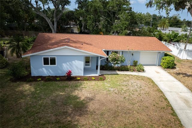 3024 CHASE CIRCLE, Sarasota, FL 34231