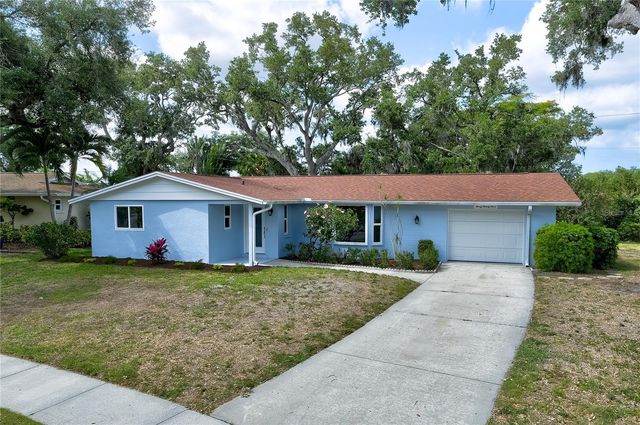 3024 CHASE CIRCLE, Sarasota, FL 34231