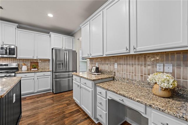 135 Cherokee Reserve Circle, Canton, GA 30115