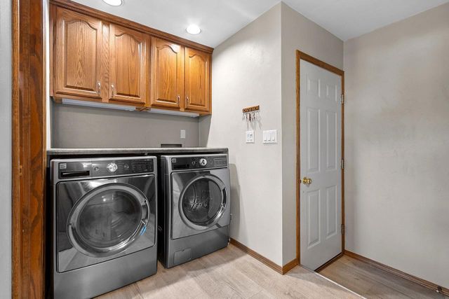 2766 BERKEN COURT, Green Bay, WI 54304
