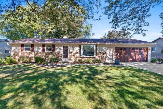 2766 BERKEN COURT, Green Bay, WI 54304