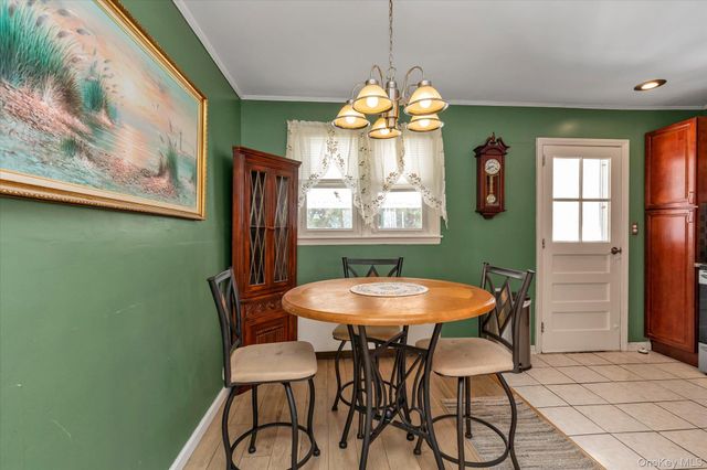 2272 Oxford Street, East Meadow, NY 11554