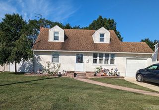 2272 Oxford Street, East Meadow, NY 11554