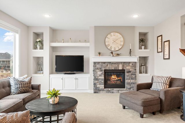 10818 Glenview Place, Champlin, MN 55316