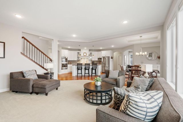 10818 Glenview Place, Champlin, MN 55316