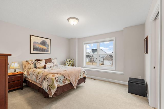 10818 Glenview Place, Champlin, MN 55316