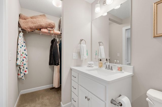 10818 Glenview Place, Champlin, MN 55316