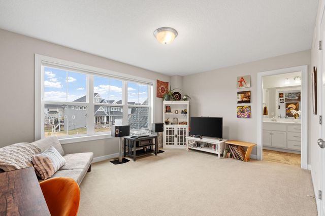 10818 Glenview Place, Champlin, MN 55316