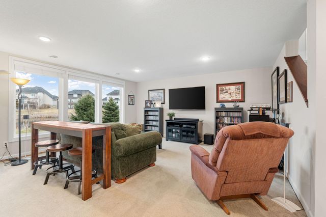 10818 Glenview Place, Champlin, MN 55316