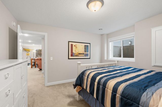 10818 Glenview Place, Champlin, MN 55316