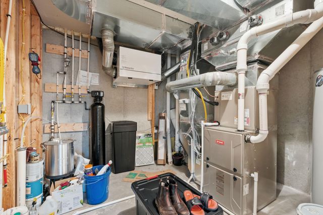 10818 Glenview Place, Champlin, MN 55316