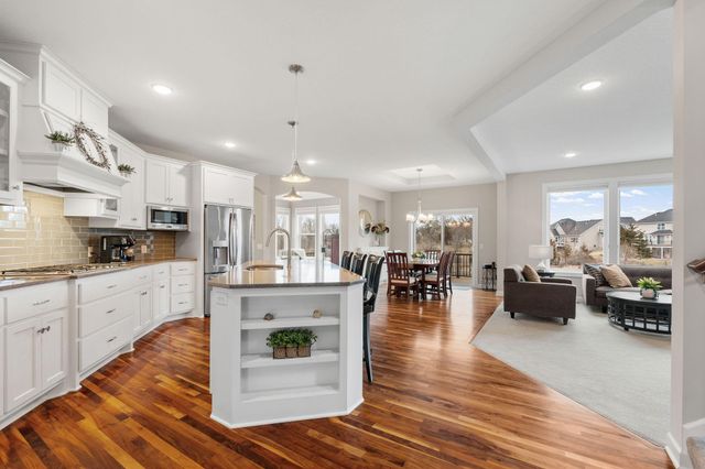 10818 Glenview Place, Champlin, MN 55316