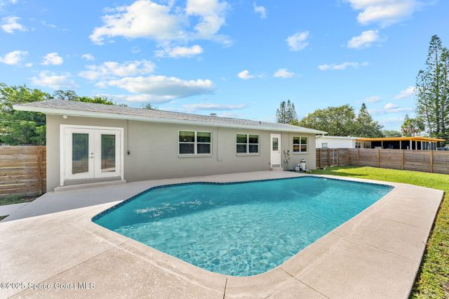 328 Magnolia Avenue, Melbourne, FL 32935
