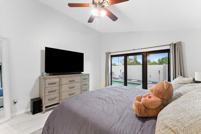 175 Executive Circle, Boynton Beach, FL 33436