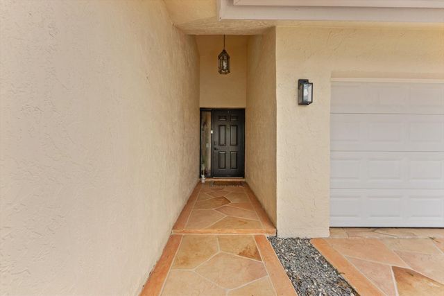 175 Executive Circle, Boynton Beach, FL 33436