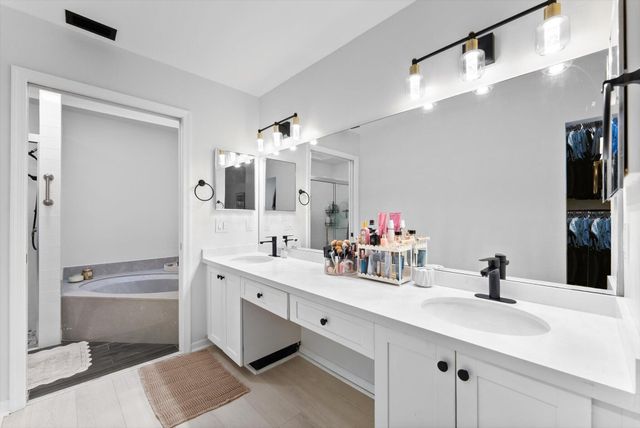 175 Executive Circle, Boynton Beach, FL 33436