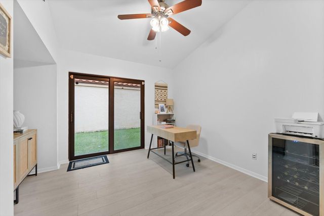 175 Executive Circle, Boynton Beach, FL 33436