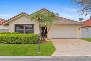 175 Executive Circle, Boynton Beach, FL 33436